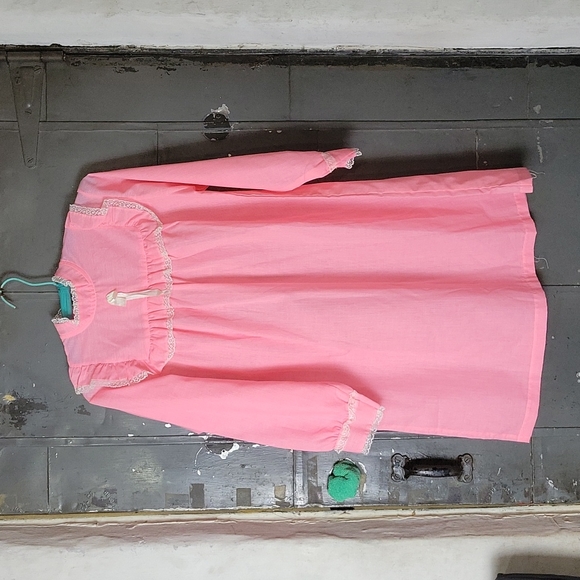 Vintage Nightie - Picture 7 of 11